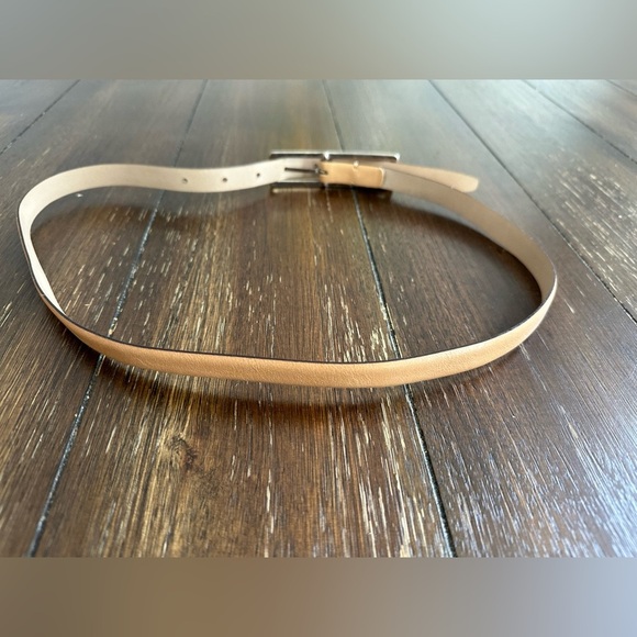 Banana republic belt - Picture 5 of 10